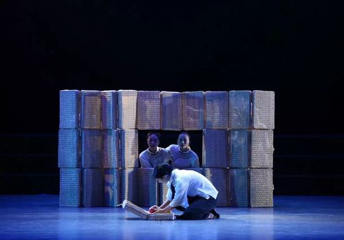 胡錦超職校舞蹈隊(duì)參加順徳區(qū)中小學(xué)生文藝匯演榮獲創(chuàng)作類(lèi)節(jié)目一等獎(jiǎng)